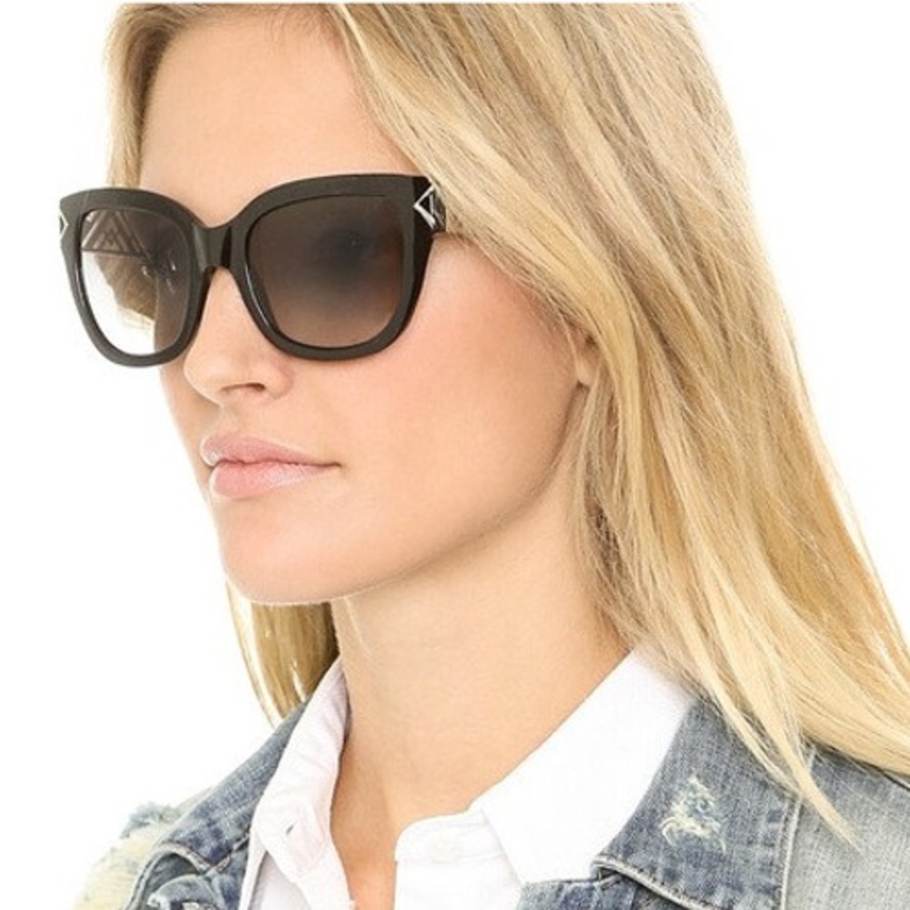 Classic Oversized Black Gradient Women's Sunglasses